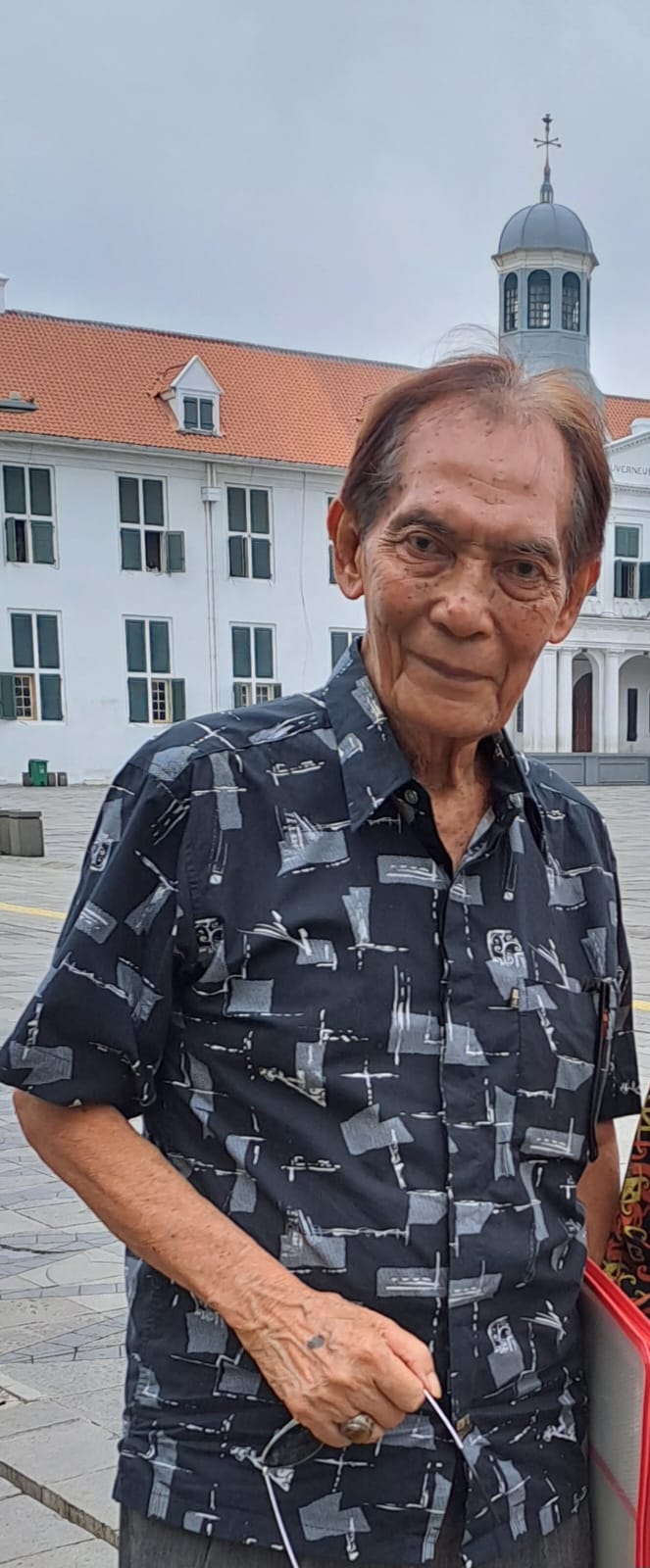 Hary Wahjono ( Alm )